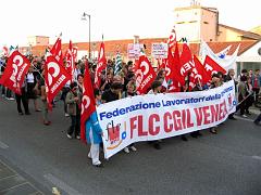 004 Ci spostiamo per creare spazi ai manifestanti